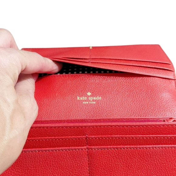 Kate Spade Convertable Red Bow  Wallet Women's Red Leather Wristlet - Picture 9 of 9
